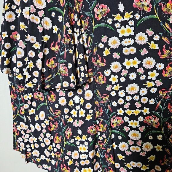 NWT STRUT & BOLT FLORAL BUSTIER STYLE TIERED MAXI DRESS SIZE M - Picture 3 of 16